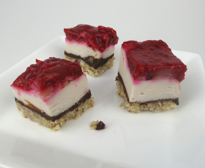 Raspberry-cheesecake-bars